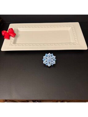 Nora Fleming Pearl Dot Rectangle Tray With Red Bow & Blue Snowflake Charms